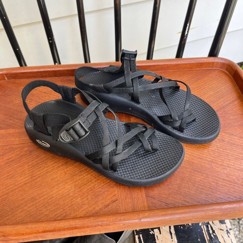 Chaco Z/2 Classic Black Sport Sandals Toe Loop Hiking Trail Women’s 9
